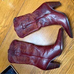 Elegant Burgundy Leather Heeled Boots